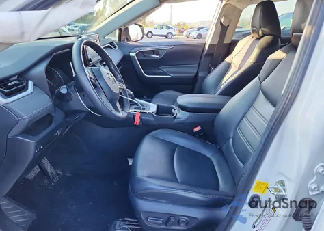 2022 Toyota Rav4 Xle Premium z USA, uszkodzony, nr VIN 2T3C1RFV7NW220966
